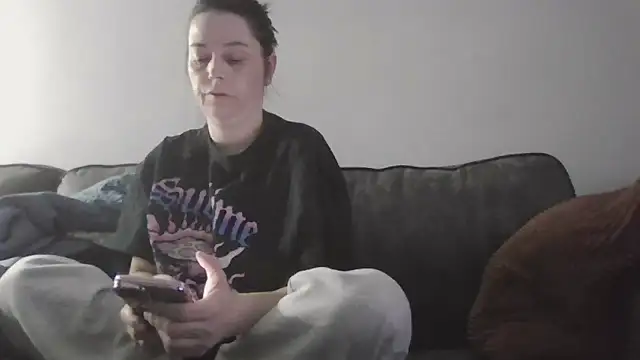 lily1982 online show from May 10, 4:58 am