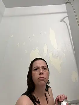 lily1982 online show from May 20, 4:37 pm