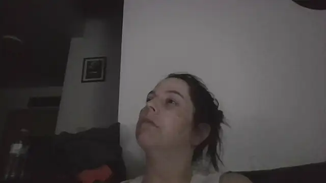 lily1982 online show from April 28, 2:27 am