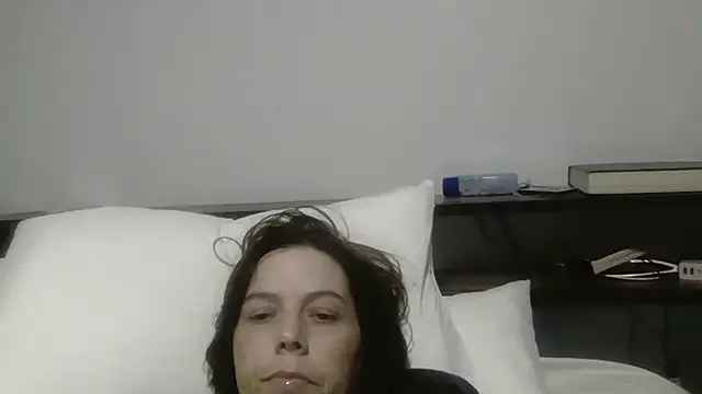 lily1982 online show from August 2, 3:31 am