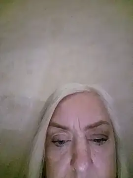 Julia20X online show from May 1, 9:07 pm