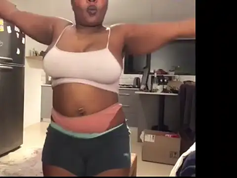 TwerkingTemptress online show from May 30, 10:49 pm