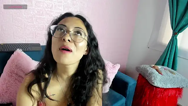 Kat santana online show from April 13, 9:59 pm