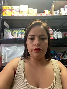 MIA ROSSEEE online show from June 25, 1:46 pm