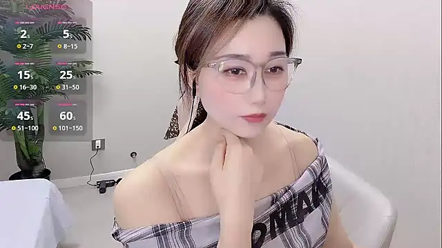 Yunxi- online show from June 20, 1:36 pm