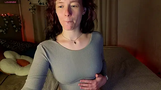 Ricki Bloom online show from May 11, 2:45 pm
