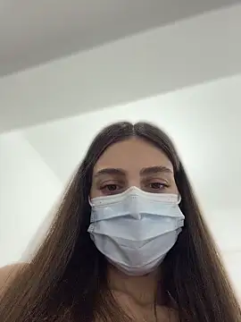  Mia L  online show from April 10, 5:19 pm