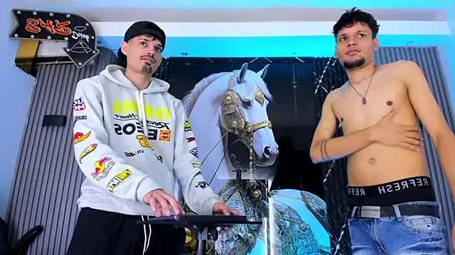 Iam steven  online show from April 10, 3:18 pm