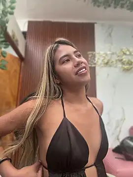 Kimmiebellarie online show from May 11, 4:04 pm