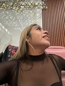 Kimmiebellarie online show from June 23, 12:25 pm