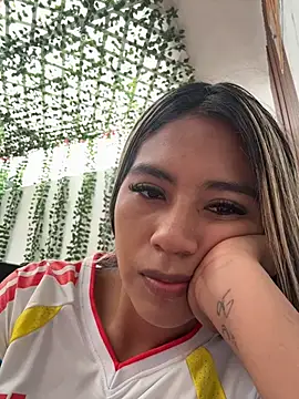 Kimmiebellarie online show from July 3, 3:18 pm