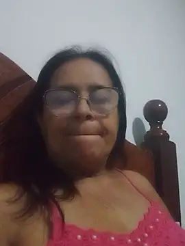 PienCanela online show from June 17, 5:42 am