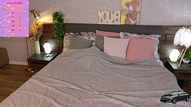 KimEvanss online show from May 15, 5:33 am