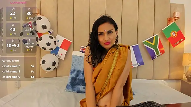 shaliny  online show from June 20, 7:50 pm