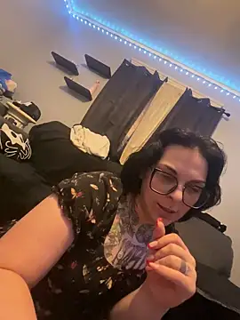 AmalaHexx online show from April 14, 12:22 am