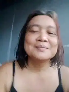 jeanyummytits online show from June 7, 10:00 am
