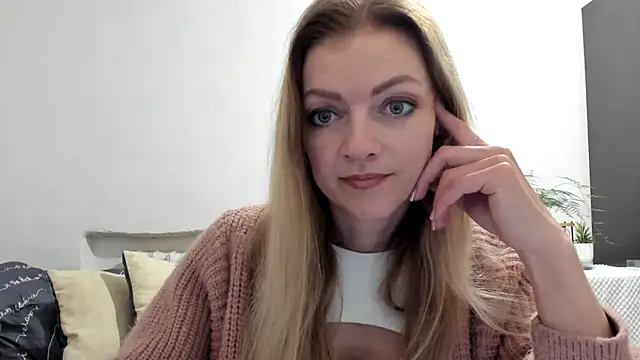 Severina7 online show from April 19, 6:32 pm