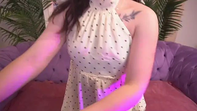 SinfulKittenn online show from June 24, 8:08 pm
