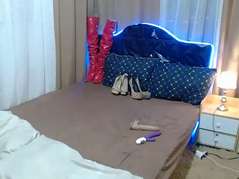 AshantTsiBigCock online show from May 24, 2:05 pm