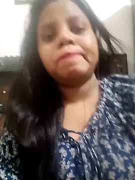 its mona 001 online show from April 27, 7:11 pm