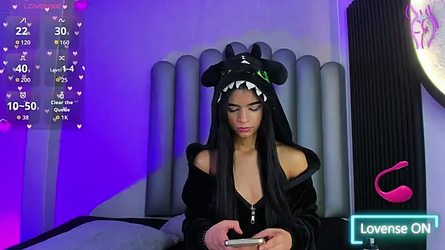 luna-bella  online show from June 13, 4:54 am