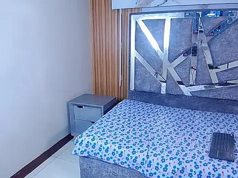 skymarincl202 online show from April 15, 6:19 pm