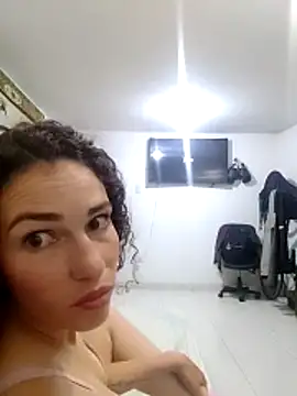 andrea013022 online show from April 13, 6:41 pm