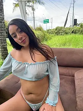 JuliettaGmz online show from June 6, 5:19 pm