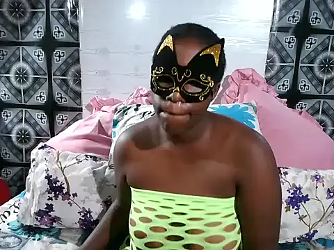 darkgoddes online show from April 19, 7:30 am