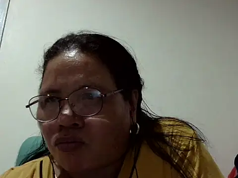 HottyCurlyPeanut online show from April 15, 4:51 pm