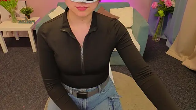 DanaHurt1 online show from April 28, 8:13 pm