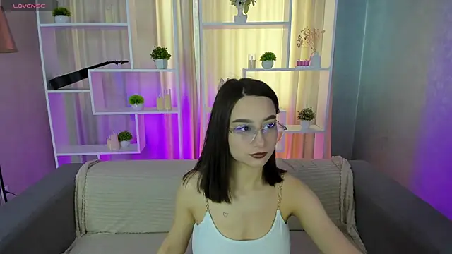 AndreaJohnsons online show from May 13, 7:47 am