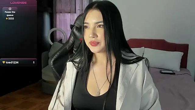  hanna gomez online show from May 7, 2:10 pm