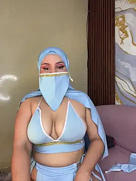 Aisha Boobsss online show from April 17, 12:02 am