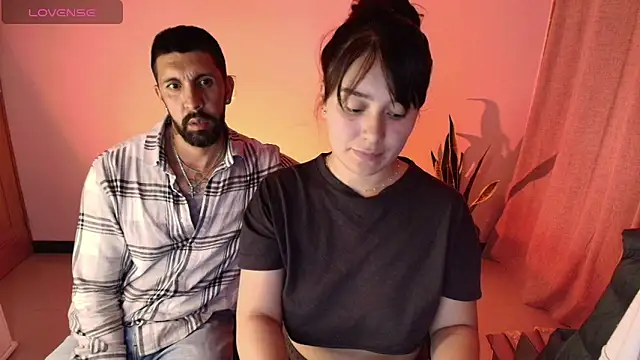 Alyssa and DAngelo online show from April 28, 1:36 am