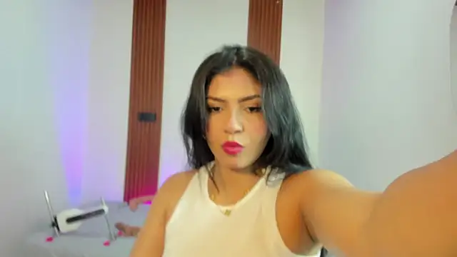 LucyWild8 online show from April 28, 3:49 pm
