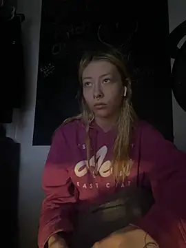 Spoilmedaddy732 online show from April 22, 9:01 pm