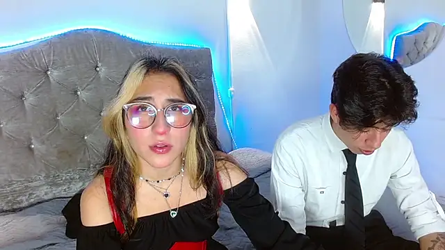 mrandmrsvixencs online show from May 28, 3:59 am