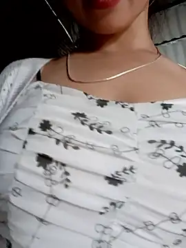 Ngocnga2 online show from April 29, 9:45 am