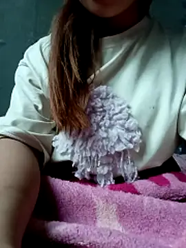 Ngocnga2 online show from April 25, 8:39 am