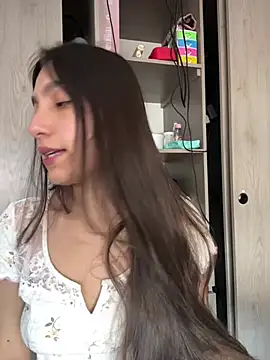 Soffy 20 online show from June 25, 5:25 pm