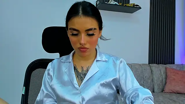 isabella hv online show from July 14, 2:05 am