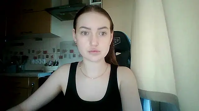 Lisanta online show from June 2, 10:49 am