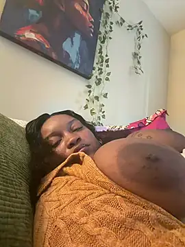 thedarkenchantress online show from April 20, 11:46 am