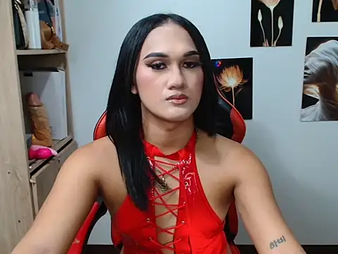 YourHot Nica online show from May 2, 8:06 am