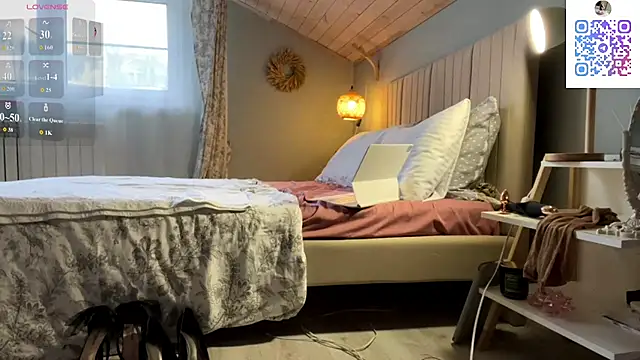 oliviakiiss online show from May 2, 1:47 pm