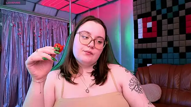 CatherineClaire online show from May 19, 4:36 pm
