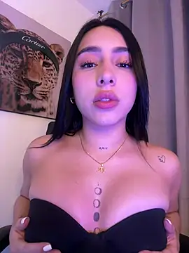 IsabellaNoir  online show from May 26, 11:04 pm