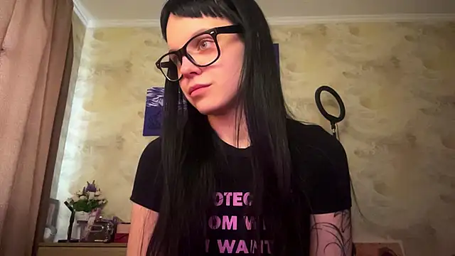 Alice qte online show from April 26, 12:25 pm