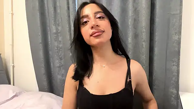 AngellaBarbini online show from June 13, 1:19 pm